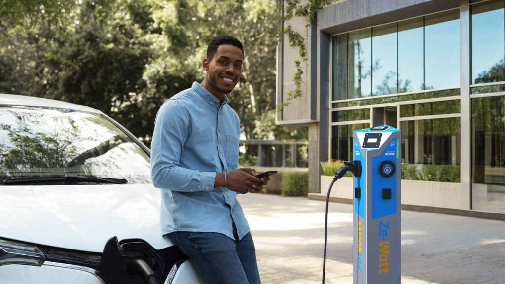 Recharge d'un véhicule électrique sur une borne Ze-Watt
